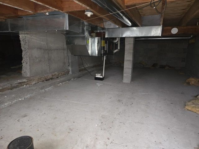 1877 W 16th Avenue, Friendship, WI 53934