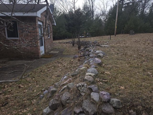 1877 W 16th Avenue, Friendship, WI 53934