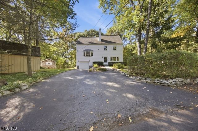 27 Hewitt aka Garwood Rd, West Milford Twp., NJ 07421