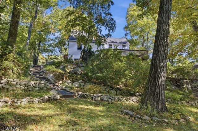 27 Hewitt aka Garwood Rd, West Milford Twp., NJ 07421