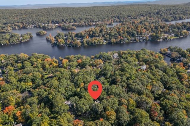 27 Hewitt aka Garwood Rd, West Milford Twp., NJ 07421