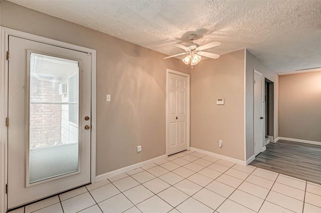 17103 Blackhawk Boulevard, Friendswood, TX 77546