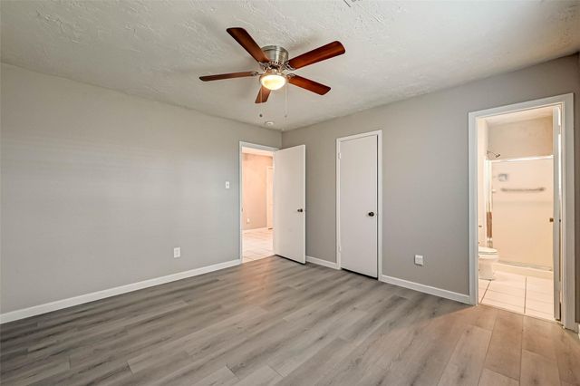 17103 Blackhawk Boulevard, Friendswood, TX 77546