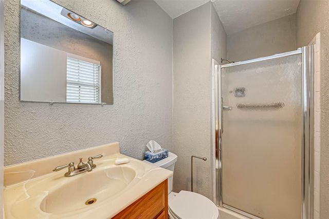 17103 Blackhawk Boulevard, Friendswood, TX 77546