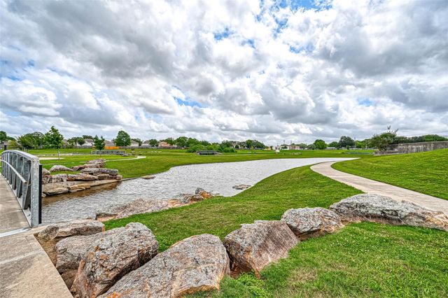 17103 Blackhawk Boulevard, Friendswood, TX 77546