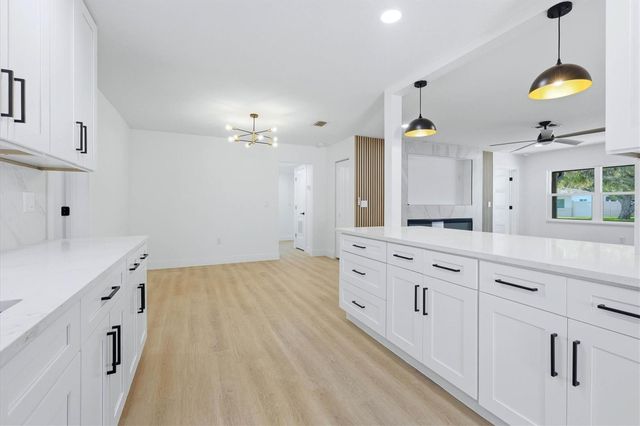 4420 W BAY COURT AVENUE, Tampa, FL 33611