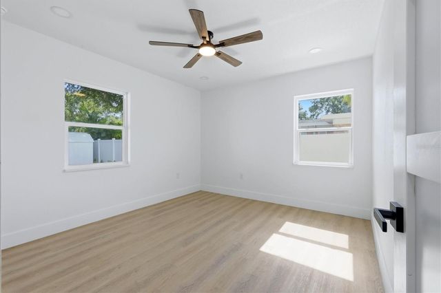 4420 W BAY COURT AVENUE, Tampa, FL 33611
