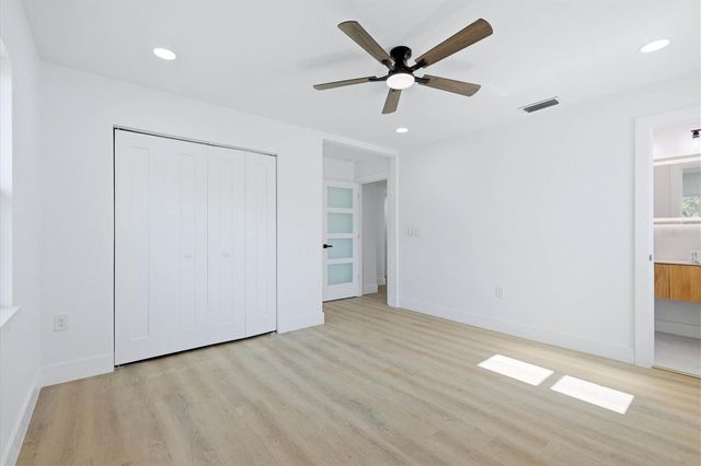 4420 W BAY COURT AVENUE, Tampa, FL 33611