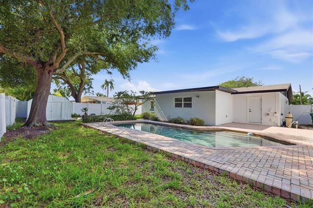 4420 W BAY COURT AVENUE, Tampa, FL 33611