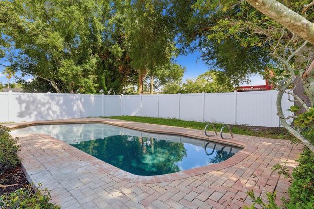 4420 W BAY COURT AVENUE, Tampa, FL 33611