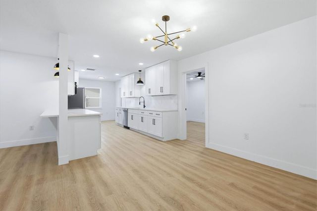 4420 W BAY COURT AVENUE, Tampa, FL 33611