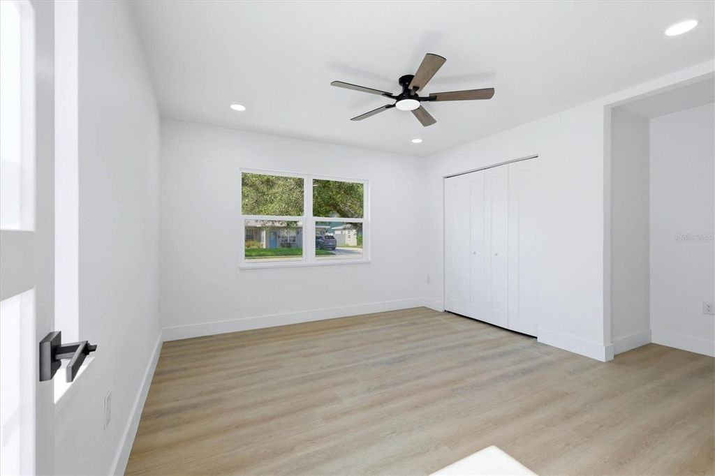 Image 20 of property listing at 4420 W BAY COURT AVENUE, Tampa, FL 33611