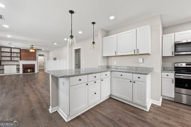 261 Lagrange Street, Newnan, GA 30263