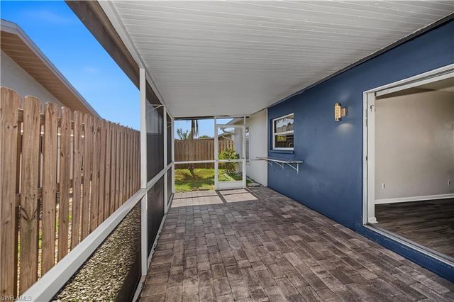 9782 Deerfoot DR, Fort Myers, FL 33919