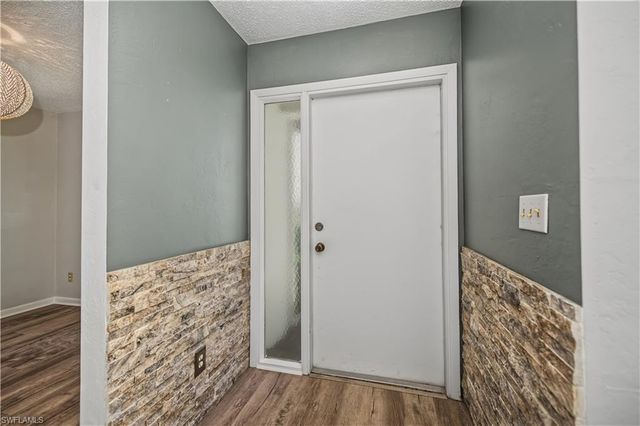 9782 Deerfoot DR, Fort Myers, FL 33919