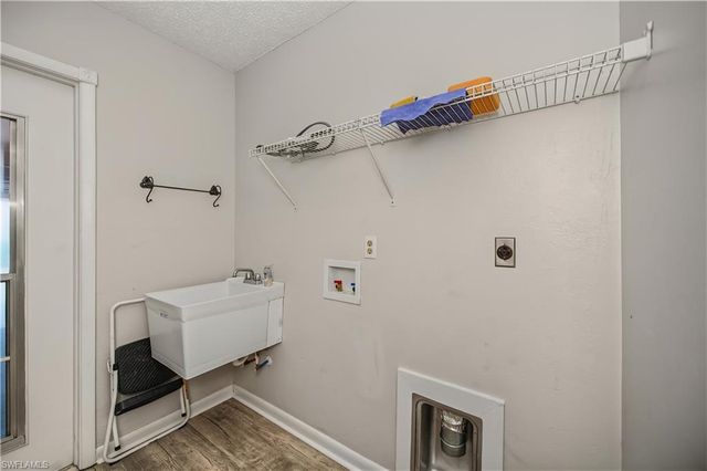 9782 Deerfoot DR, Fort Myers, FL 33919