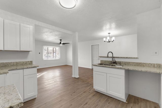 809 La Veta Drive NE, Albuquerque, NM 87108