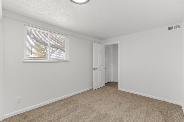 809 La Veta Drive NE, Albuquerque, NM 87108