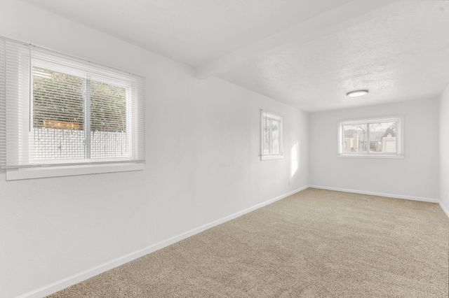 809 La Veta Drive NE, Albuquerque, NM 87108