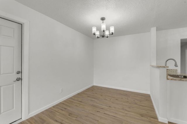 809 La Veta Drive NE, Albuquerque, NM 87108