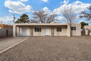 809 La Veta Drive NE, Albuquerque, NM 87108