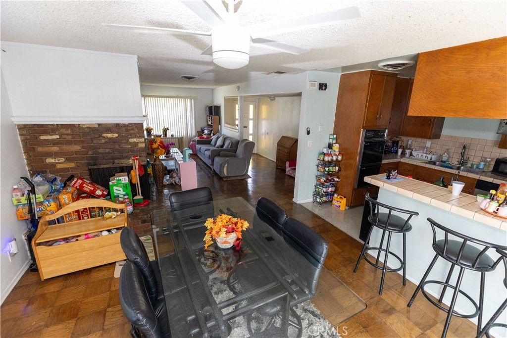 19320 Parthenia Street, Los Angeles, CA 91324 — photo 5