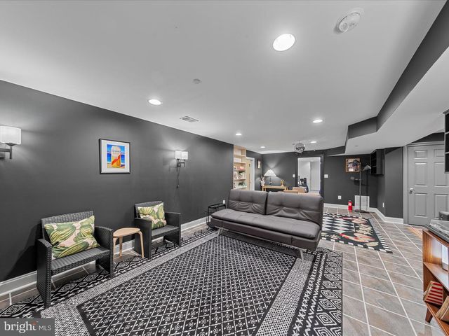 8658 CAMAC ST, Easton, MD 21601