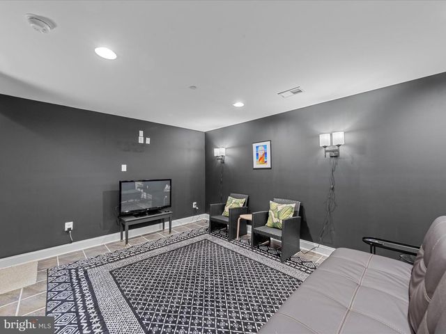 8658 CAMAC ST, Easton, MD 21601