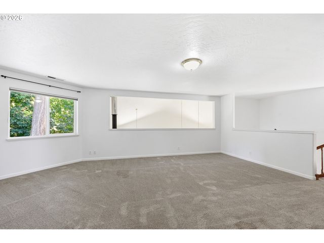 170 DANIEL Dr, Eugene, OR 97404
