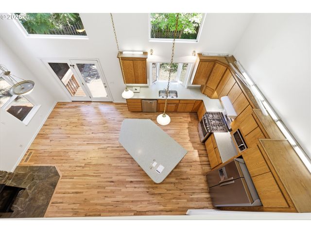 170 DANIEL Dr, Eugene, OR 97404