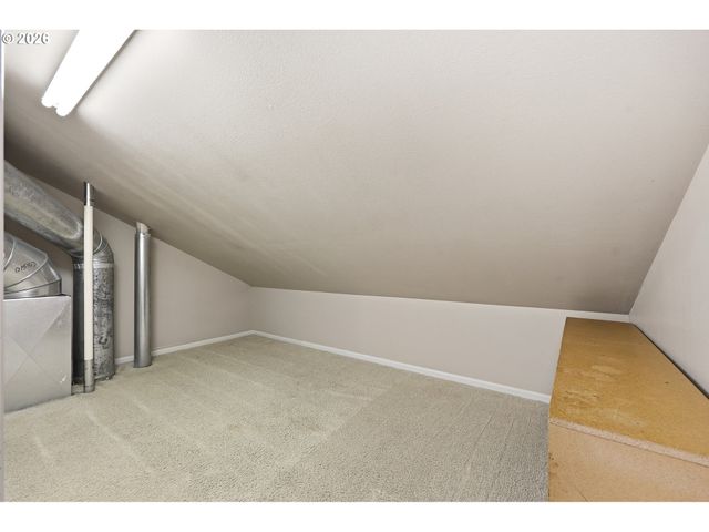 170 DANIEL Dr, Eugene, OR 97404