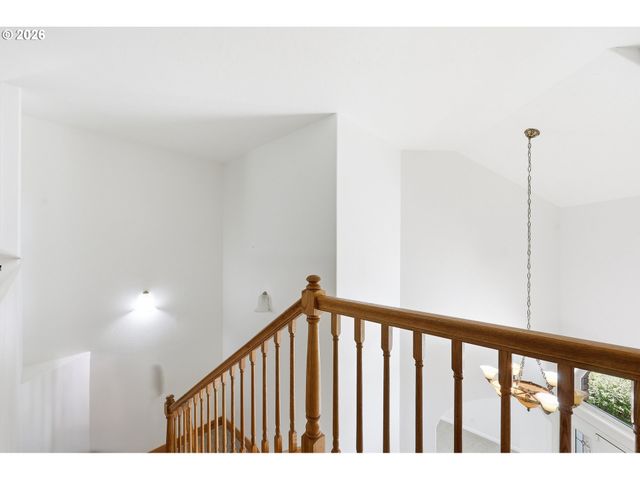 170 DANIEL Dr, Eugene, OR 97404