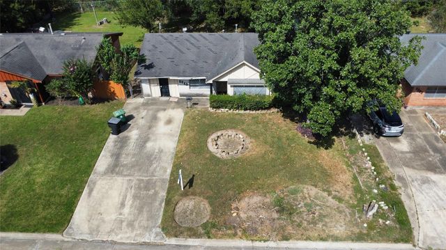 5243 Greylog Drive, Houston, TX 77048