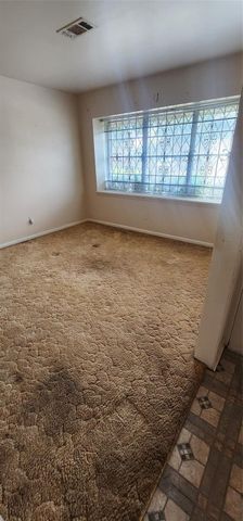 5243 Greylog Drive, Houston, TX 77048
