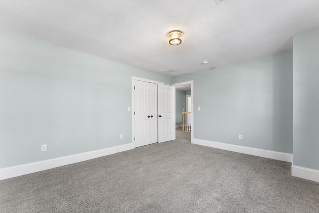 40 Timber Crest Dr, Medway, MA 02053