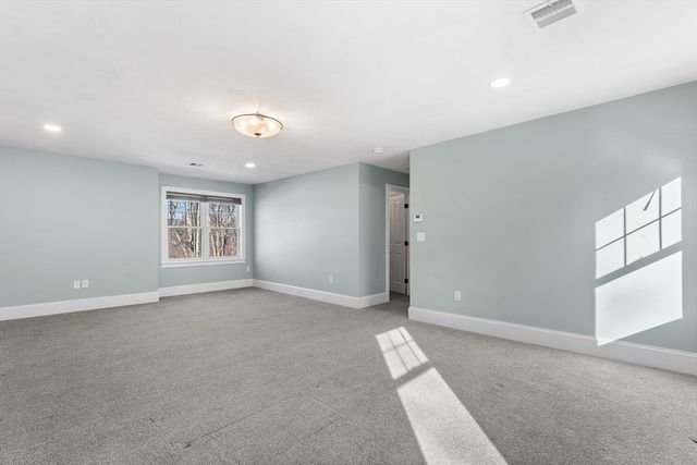 40 Timber Crest Dr, Medway, MA 02053