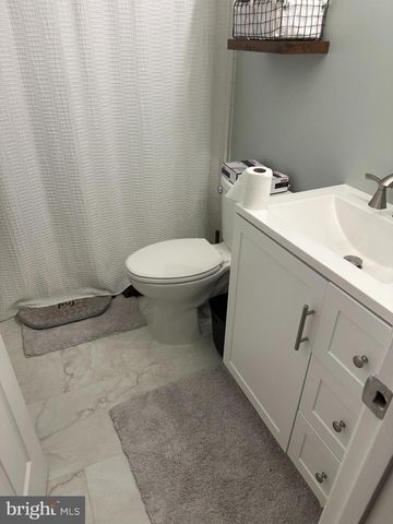 14215 BEDDINGFIELD WAY, Centreville, VA 20121