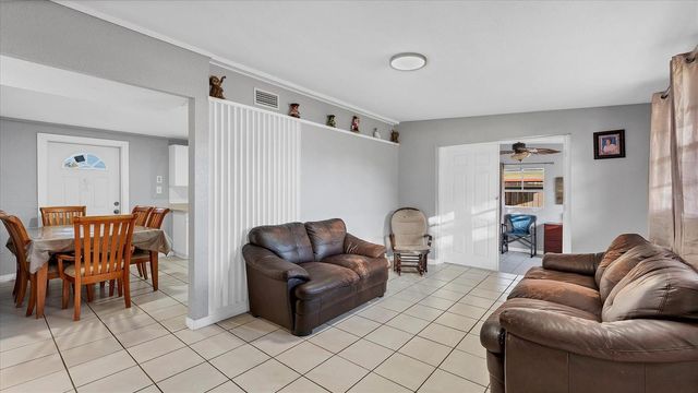 7808 PARISH PLACE, Tampa, FL 33619