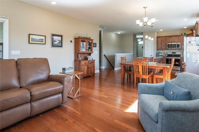 14 Thompson Lane, Canandaigua City, NY 14424