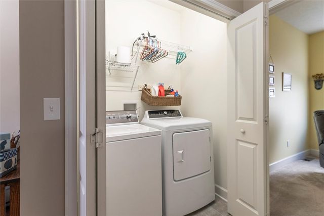 14 Thompson Lane, Canandaigua City, NY 14424