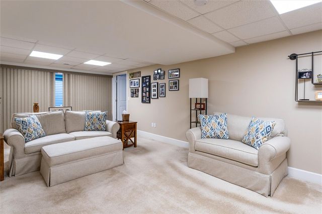 14 Thompson Lane, Canandaigua City, NY 14424