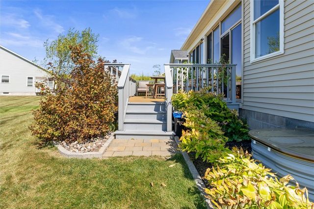 14 Thompson Lane, Canandaigua City, NY 14424