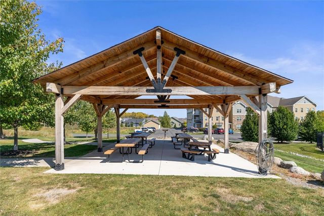 14 Thompson Lane, Canandaigua City, NY 14424