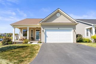 14 Thompson Lane, Canandaigua City, NY 14424