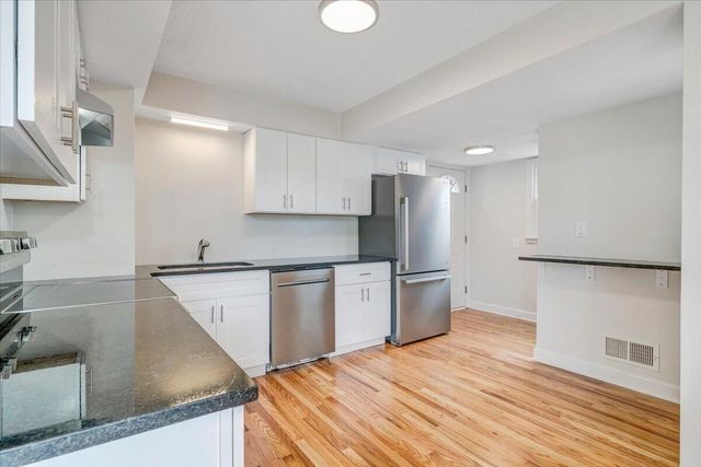 2001 Colgate ST NE, Roanoke, VA 24012
