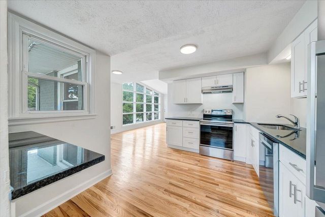 2001 Colgate ST NE, Roanoke, VA 24012