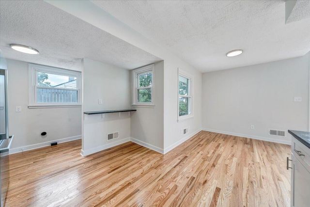 2001 Colgate ST NE, Roanoke, VA 24012