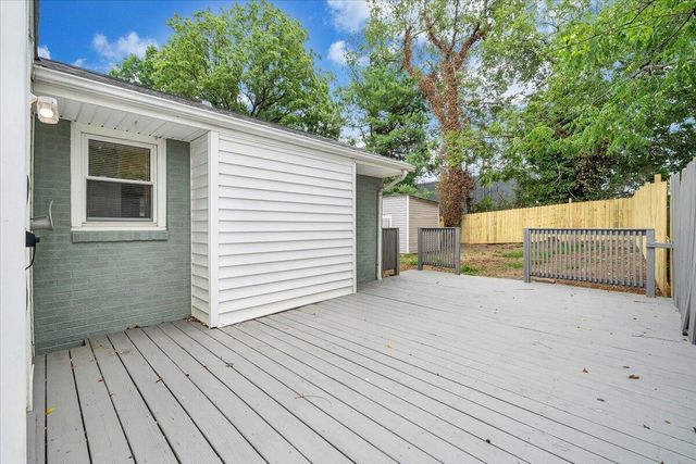 2001 Colgate ST NE, Roanoke, VA 24012