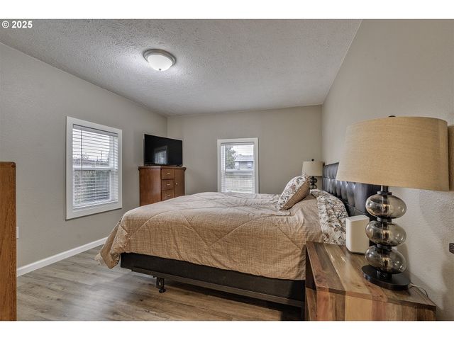 30800 Nw NORTH Ave, North Plains, OR 97133