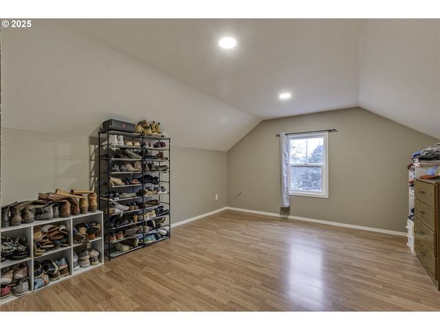 30800 Nw NORTH Ave, North Plains, OR 97133